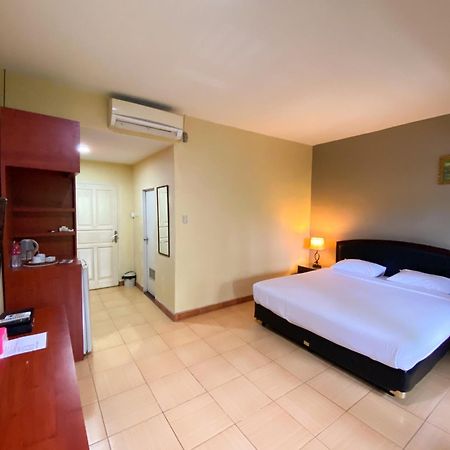 Central City Hotel Perabumulih المظهر الخارجي الصورة
