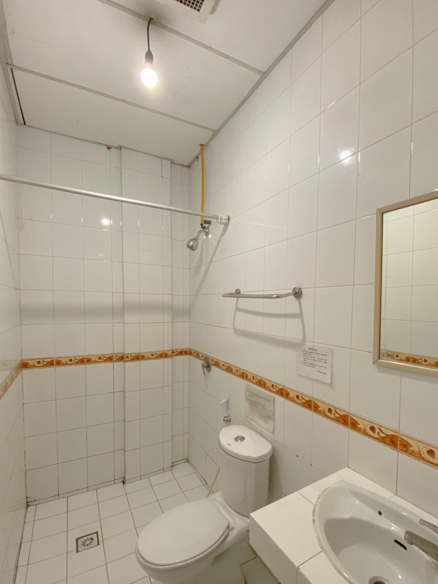 Central City Hotel Perabumulih المظهر الخارجي الصورة