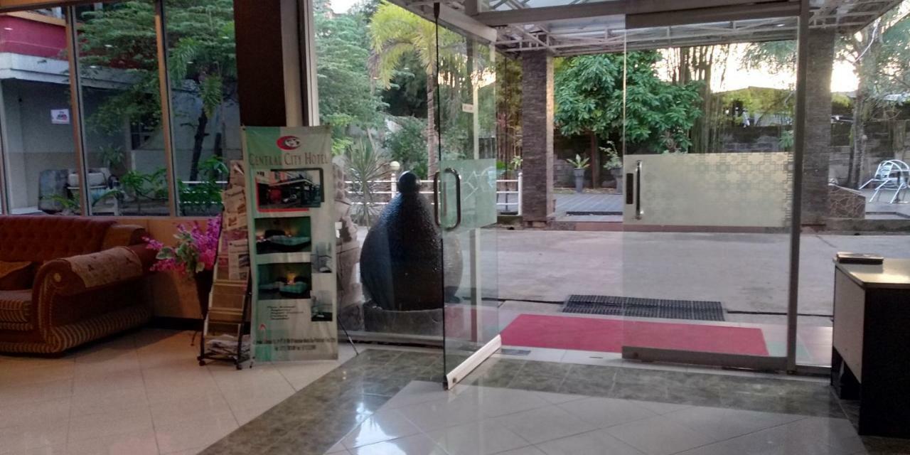 Central City Hotel Perabumulih المظهر الخارجي الصورة